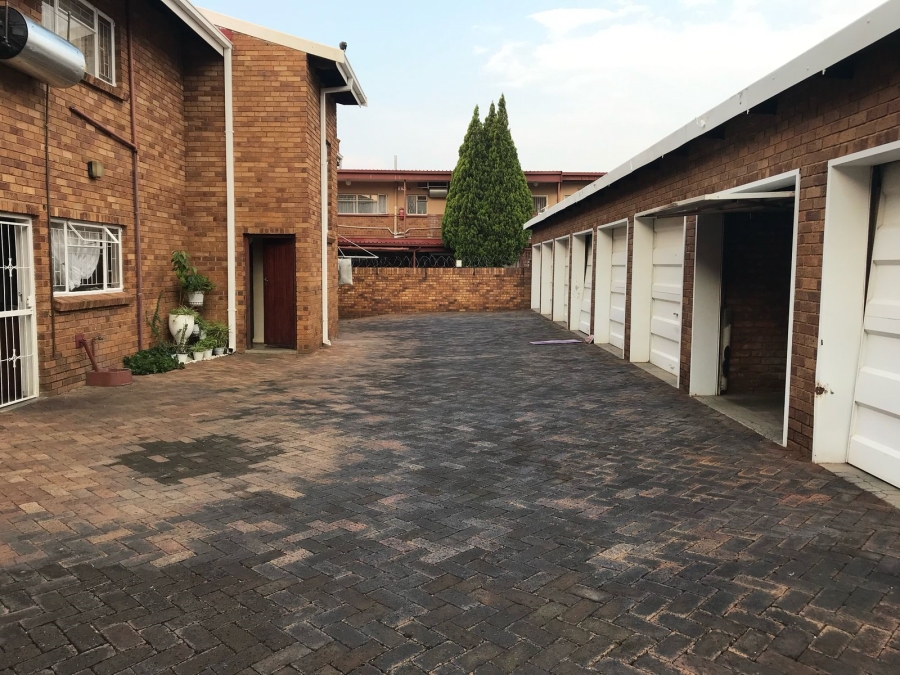 2 Bedroom Property for Sale in Potchefstroom North West